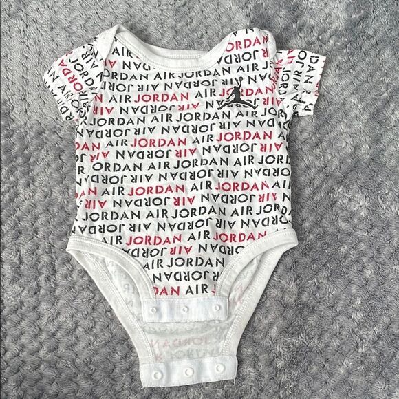 Baby boy 0-3 months clothes bundle - Picture 4 of 11